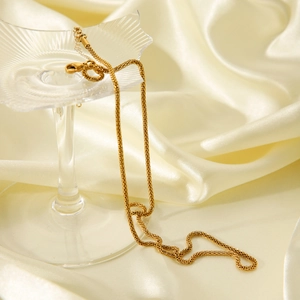 Elegant 18k gold plated stainless steel mesh chain necklace with lobster clasp on silk