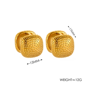 Square gold earrings with embossed texture, measuring 17mm by 15mm and weighing 12g