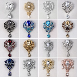 Vintage Luxury Brooch Pin With Alloy Crystal Rhinestone Glass Faux Artificial Pearl Dangle Pendant Jewelry For Women Wedding Party