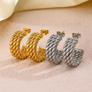 French Vintage C-Shaped Hoop Earrings Stainless Steel 18K Gold Plated Twisted Rope Texture Retro Jewelry For Women