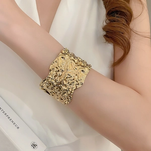 Crinkled Irregular Texture Wide Cuff Bracelet For Women Zinc Alloy Open Adjustable Molten Metal Avant-Garde Jewelry