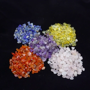 Polished natural crystal stone chips in blue yellow purple red and pink for aquarium decor