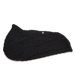 Black cable knit headband with built-in aluminum wire for adjustable shaping and comfort