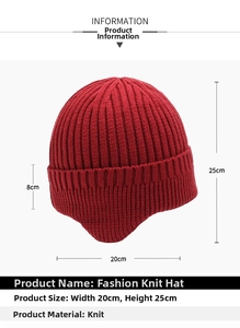 Berretto rosso in maglia con paraorecchi dimensioni 20x25cm e paraorecchi da 8cm a coste