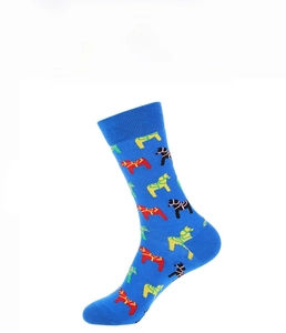 Détails de chaussettes en coton bleu avec motifs tricotés de chevaux Dala nordiques