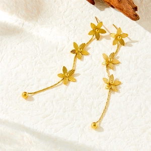 Elegant gold titanium steel floral tassel earrings featuring three-flower drops