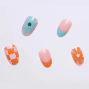 24pcs French checkered daisy press-on nails with floral and colorful designs