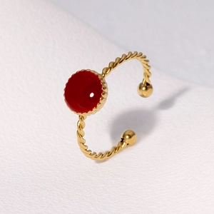 Minimalistischer 18K vergoldeter Edelstahlring mit rotem Emaille-Detail und Seil-Design