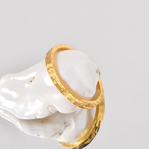 Minimalist Niche Design Irregular Hammered Texture Titanium Steel Ring Electroplated 18K Gold Vintage Geometric Finger Ring For Women