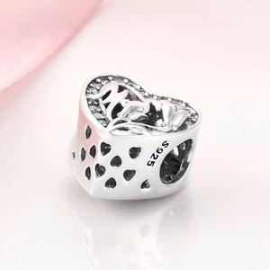 Elegant S925 sterling silver hollow heart charm with Mom lettering for DIY bracelets