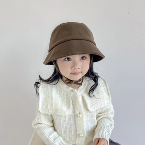 Chapeau de pêcheur marron pour enfants avec large bord et ruban de fixation