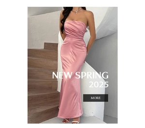 Detail eines eleganten rosa Satin-Meerjungfrau-Kleides mit gerafftem Oberteil und Saum