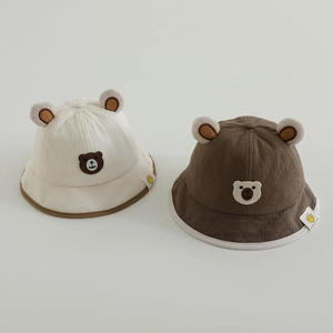 Chapeau de soleil en coton pour bébé avec oreilles d'ours 3D et broderie beige et marron