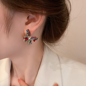 Französische Vintage Kristall Schmetterling Ohrstecker mit bunten Strasssteinen in Gold