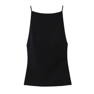 Minimalistisches schwarzes, ärmelloses Slim-Fit-Camisole-Top mit dünnen Trägern und geradem Ausschnitt
