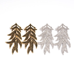 Boucles d'oreilles vintage en forme de feuille avec strass en finitions or et argent
