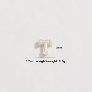 Detailed view of S925 silver T-letter pendant with pavé zircons and dimensions