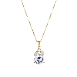 Collana minimalista in oro 18K con pendente a corona e zirconi trasparenti brillanti