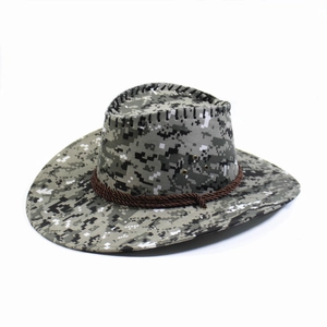 Chapeau de cowboy camouflage à large bord pour protection solaire extérieure.
