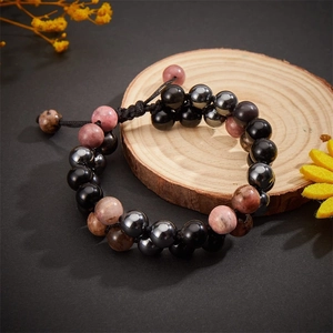 Bracelet double couche en rhodonite 8mm et hématite avec cordon tressé réglable noir