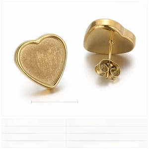 Vue détaillée des boucles d'oreilles cœur en acier inoxydable doré 14mm avec dimensions
