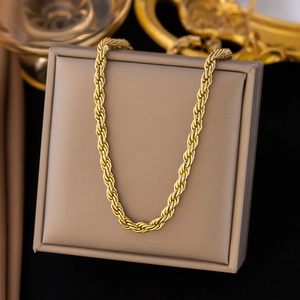 Élégant collier en maille corde plaqué or 18 carats avec design torsadé classique femme