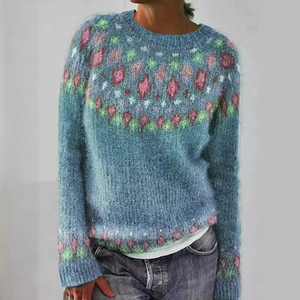 Women's crewneck knit sweater with vintage geometric jacquard pattern and loose fit style