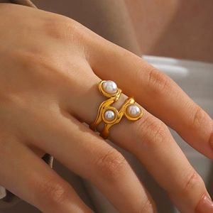 Stainless Steel Artificial Pearl Ring Irregular Wavy Design Triple Artificial Pearl Open Adjustable French Retro Gold Jewelry For Women