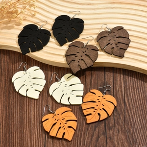 Monstera Leaf Earrings Wooden Hollow Out Dangle Bohemian Style Fashion Jewelry Accessories For Women Elegant