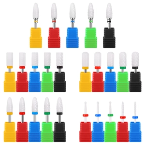 Jeu de forets à ongles en céramique aux formes variées avec socles colorés