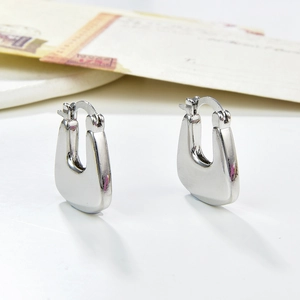 Orecchini a cerchio quadrati geometrici cavi in argento lucido con placcatura 18K per donna