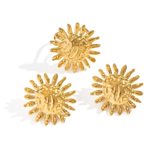 Golden sun-shaped earrings with hammered texture finish for women accessory