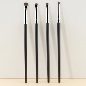 Eyeshadow Brushes Detailing Smudging Pony Hair Aluminum Tube Wood Handle Portable Professional Makeup Tools