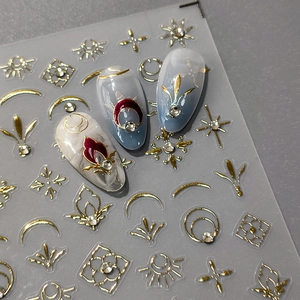 Stickers nail art 5D gaufrés avec motifs lune et étoiles dorées et strass brillants