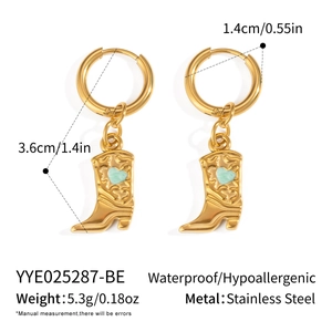 Détails des boucles d'oreilles bottes de cowboy avec dimensions et acier inoxydable