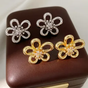 Hollow Flower Stud Earrings With Silver Earring Post Zircon Rhinestone Copper Floral Design For Women Elegant
