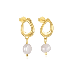 Detailed shot of gold hoop earrings with irregular white pearls and S925 silver stamp