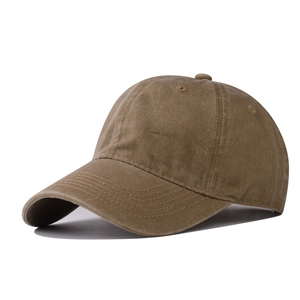 Hoogwaardige baseballpet van gewassen vintage katoen met fijne stoftextuur