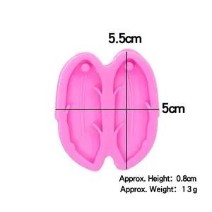 Roze siliconen vorm dromenvanger veer voor DIY hars oorbellen en sleutelhangers 5,5x5cm