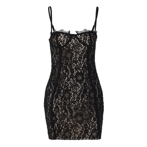 Mini robe moulante en dentelle noire sexy avec col en V et doublure nude pour l'été chic