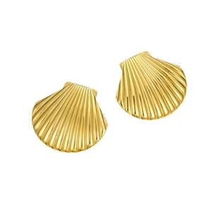 Elegant gold fan-shaped shell stud earrings with textured radial metallic finish