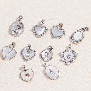 French vintage stainless steel shell pendant necklaces with pearl luster finish for women