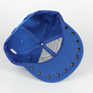 Detail view of the interior blue hiphop cap with 100% cotton label and snapback closure