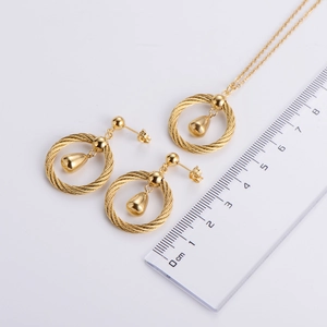 Three-piece golden titanium steel jewelry set with twisted ring and water drop pendant dimensions
