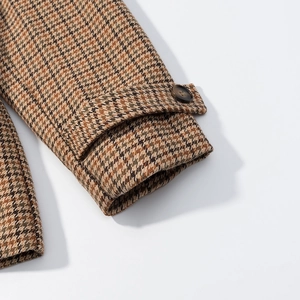 Winter houndstooth short coat with stylish stand collar and decorative cuff buttons
