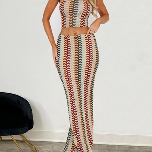 Top Court Bustier Et Jupe Maxi Tricot À Rayures Ondulées Colorées Tenues De Vacances Pour Femmes