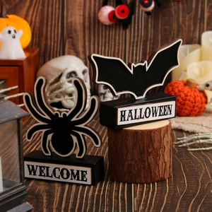 Décorations de table d'Halloween en bois avec araignée et chauve-souris sur socle