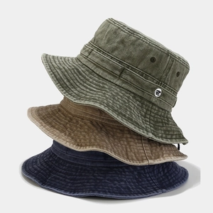 Bobs rétro en coton délavé vert armée, kaki et bleu marine avec une finition vintage usée