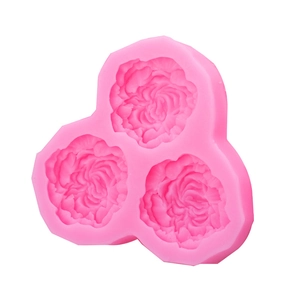 Pink 3-cavity rose silicone mold for DIY baking and floral fondant cake decorations