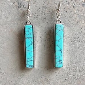 Retro geometric turquoise bar earrings with silver frames and marble patterns